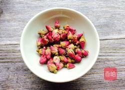 银耳水果玫瑰羹的做法图解3