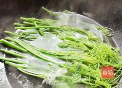 红辣椒拌龙须菜的做法图解4