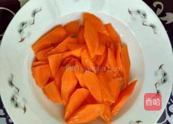 杏鲍菇炒胡萝卜甜椒的做法图解2