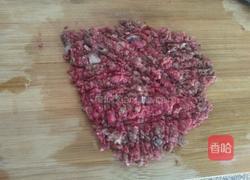 牛肉汉堡的做法图解1