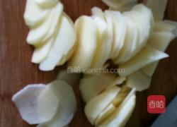 辣白菜炒土豆片的做法图解1