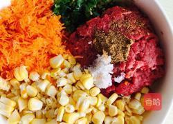 玉米牛肉水饺的做法图解2