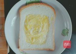 吐司披萨 微波炉版的做法图解2