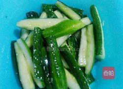 五味青瓜条的做法图解1