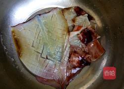 青椒鱿鱼花的做法图解1