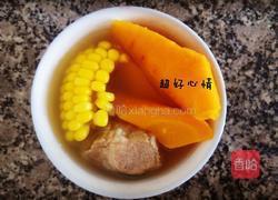 胡萝卜玉米骨头汤的做法图解7