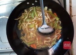 丝瓜豆腐皮鸡蛋面的做法图解6