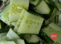 清炒黄瓜的做法图解1