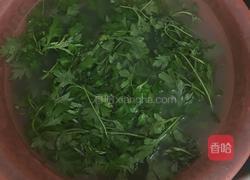 艾草鸡蛋汤的做法图解1