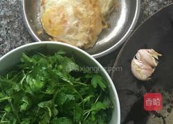 艾草鸡蛋汤的做法图解2