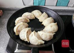 羊肉锅贴饺子的做法图解11