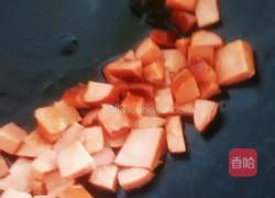 香肠拉面的做法图解4