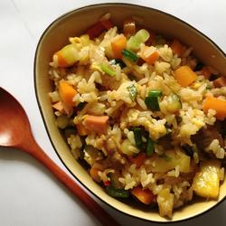 菠萝蛋炒饭的做法[图]