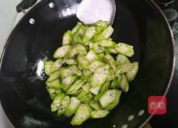 辣炒秋葵的做法图解5