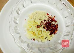 凉拌莴笋丝的做法图解3