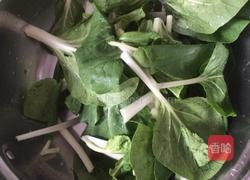 白菜煮鱼的做法图解1