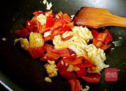 红椒炒蛋的做法图解5