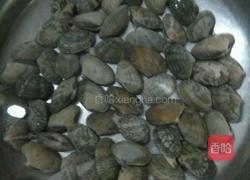 红辣椒凉拌蛤蜊的做法图解1