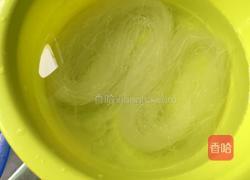 蒜香金针菇蒸粉丝的做法图解3