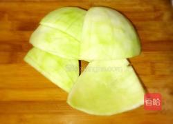 凉拌西瓜皮儿的做法图解2