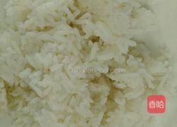 香菇炒饭的做法图解1