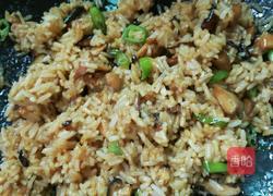 香菇炒饭的做法图解8