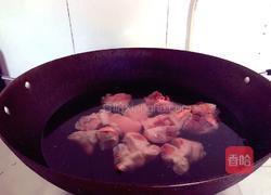 猪蹄炖藕(电饭煲版)的做法图解2