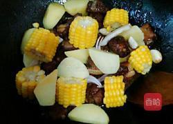 玉米土豆烧排骨的做法图解9
