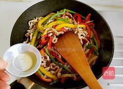 彩椒炒肉丝的做法图解12