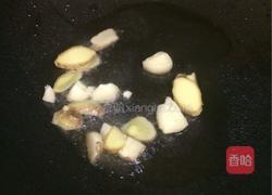 酱油焖鸡的做法图解2