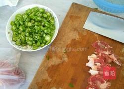 秋葵烧肉的做法图解1