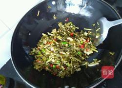 酸菜炒辣椒的做法图解4