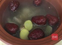 红枣枸杞煲鸡汤的做法图解10
