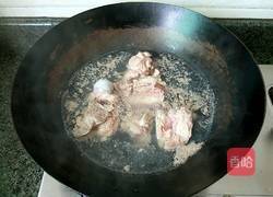 无花果猪筒骨汤的做法图解2