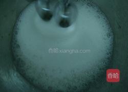 手绘樱桃蛋糕卷的做法图解4