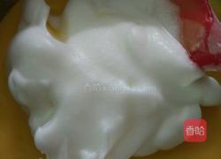 手绘樱桃蛋糕卷的做法图解6