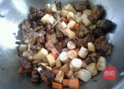 山药土豆红焖鸭肉的做法图解5
