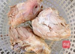 海带筒子骨汤的做法图解1