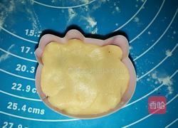 Kitty猫卡通月饼的做法图解10