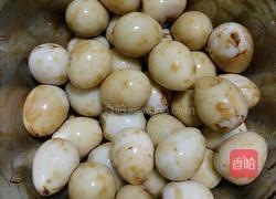 丝瓜虎皮鹌鹑蛋的做法图解2