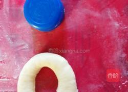 巧克力甜甜圈的做法图解5