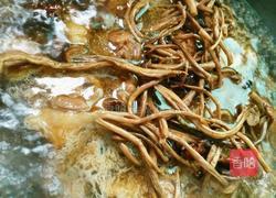 茶树菇焖鸡的做法图解7