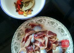 青椒炒鸭胗的做法图解2