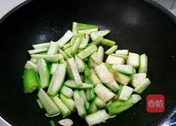 家常圣女果炒丝瓜的做法图解6