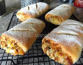 金枪鱼口袋披萨