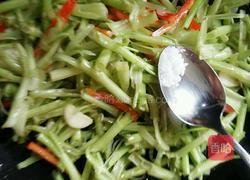 竹叶菜杆炒肉丝的做法图解13