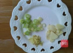 彩椒耗油海鲜菇的做法图解3