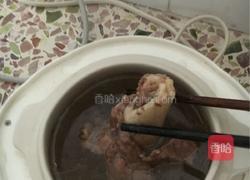 大骨米粉汤的做法图解2