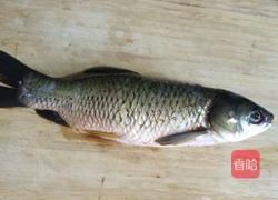 红烧草鱼的做法图解1