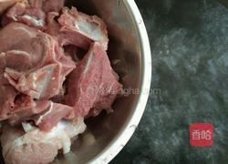 清热祛湿猪扇骨汤的做法图解3